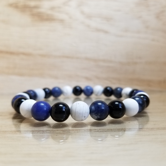 Black Onyx, Howlite & Sodalite Stretch Bra… - Picture 3 of 9